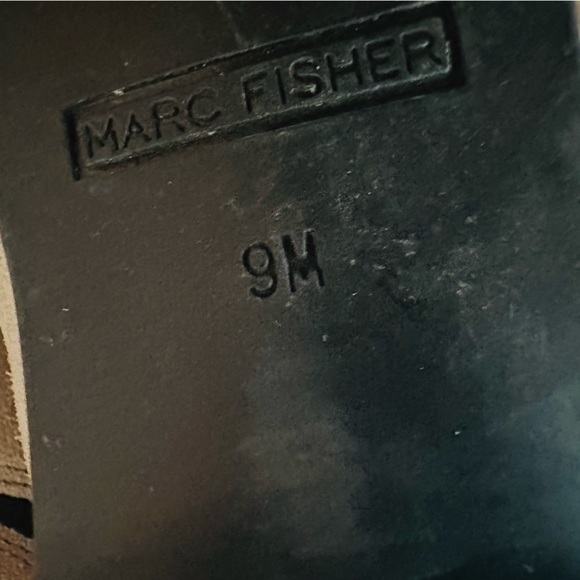 MARC FISHER tan suede leather pointy toe Chelsea bootie womens 9 - Picture 9 of 9